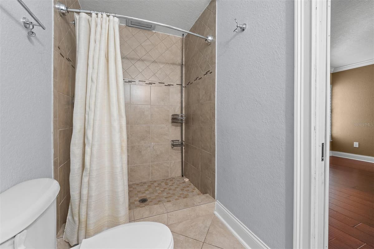 229 FLAME AVENUE — photo 17 of 66
