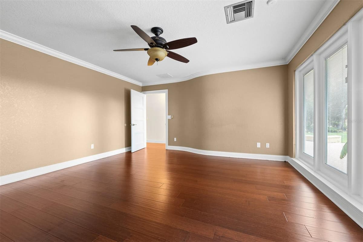 229 FLAME AVENUE — photo 35 of 66