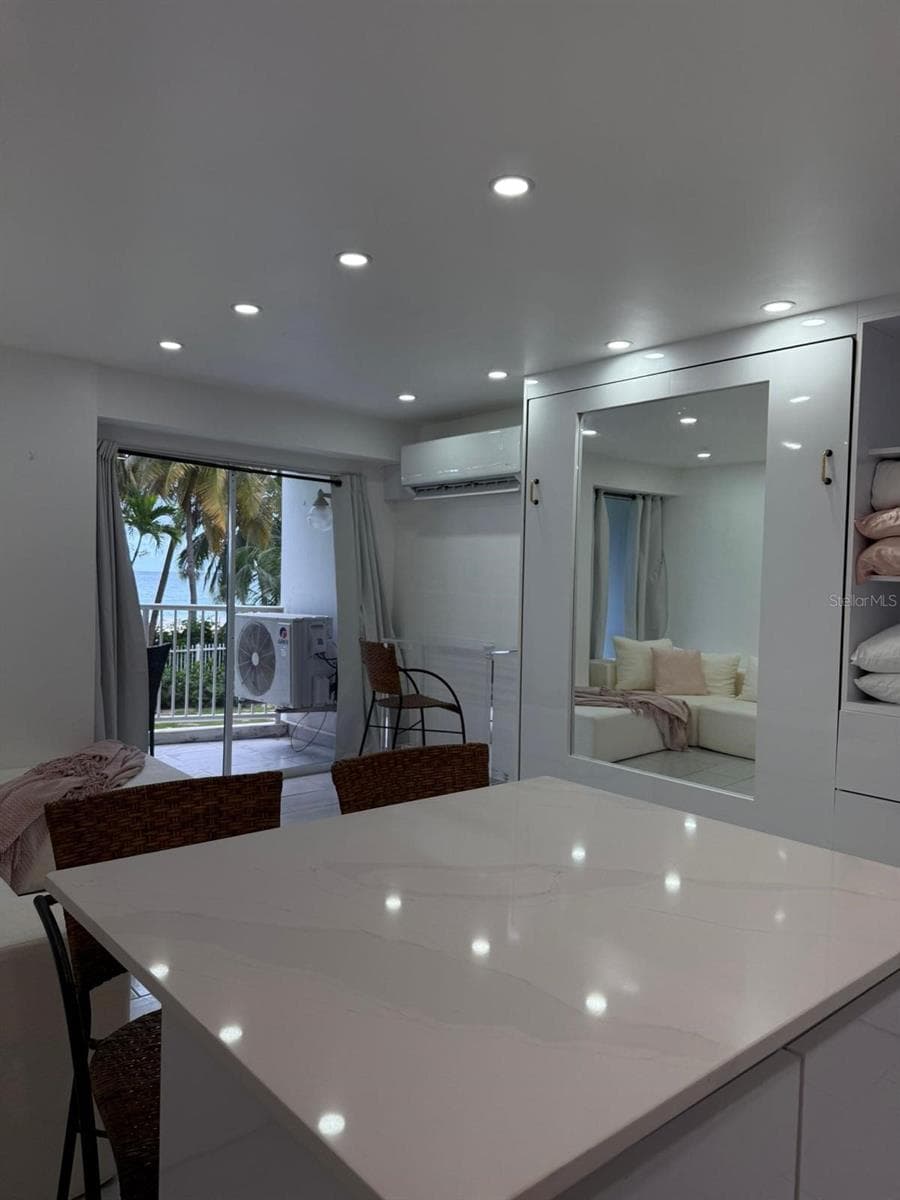 4633 AV. ISLA VERDE — photo 14 of 16