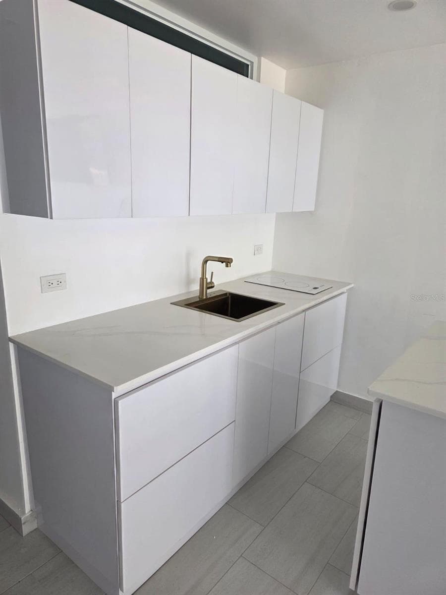 4633 AV. ISLA VERDE — photo 12 of 16