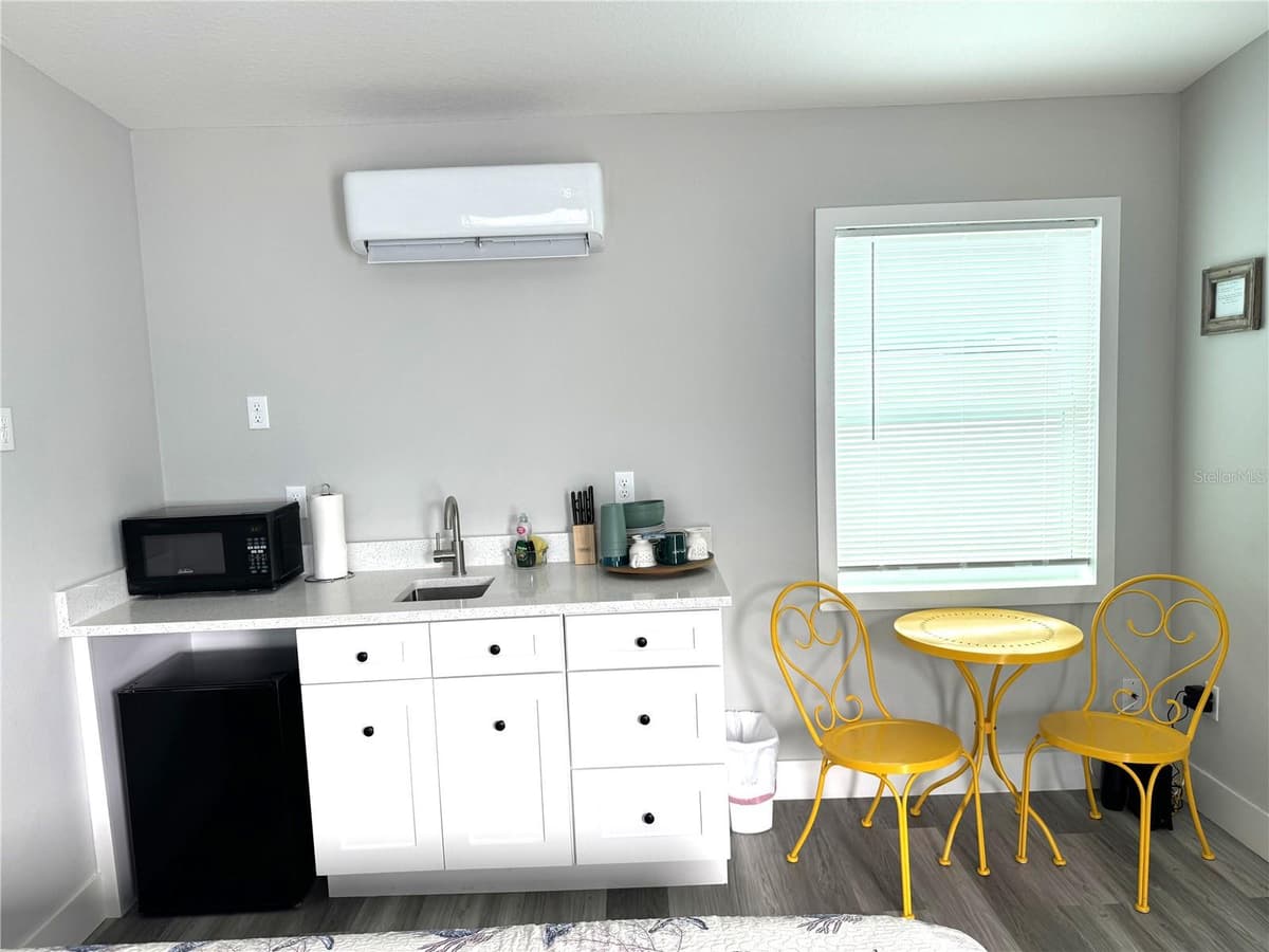 13343 GULF BOULEVARD — photo 8 of 16