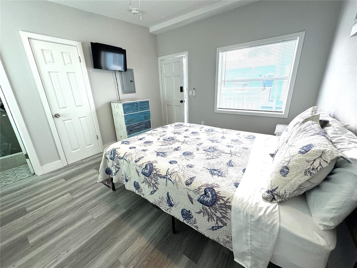 13343 GULF BOULEVARD — photo 5 of 16