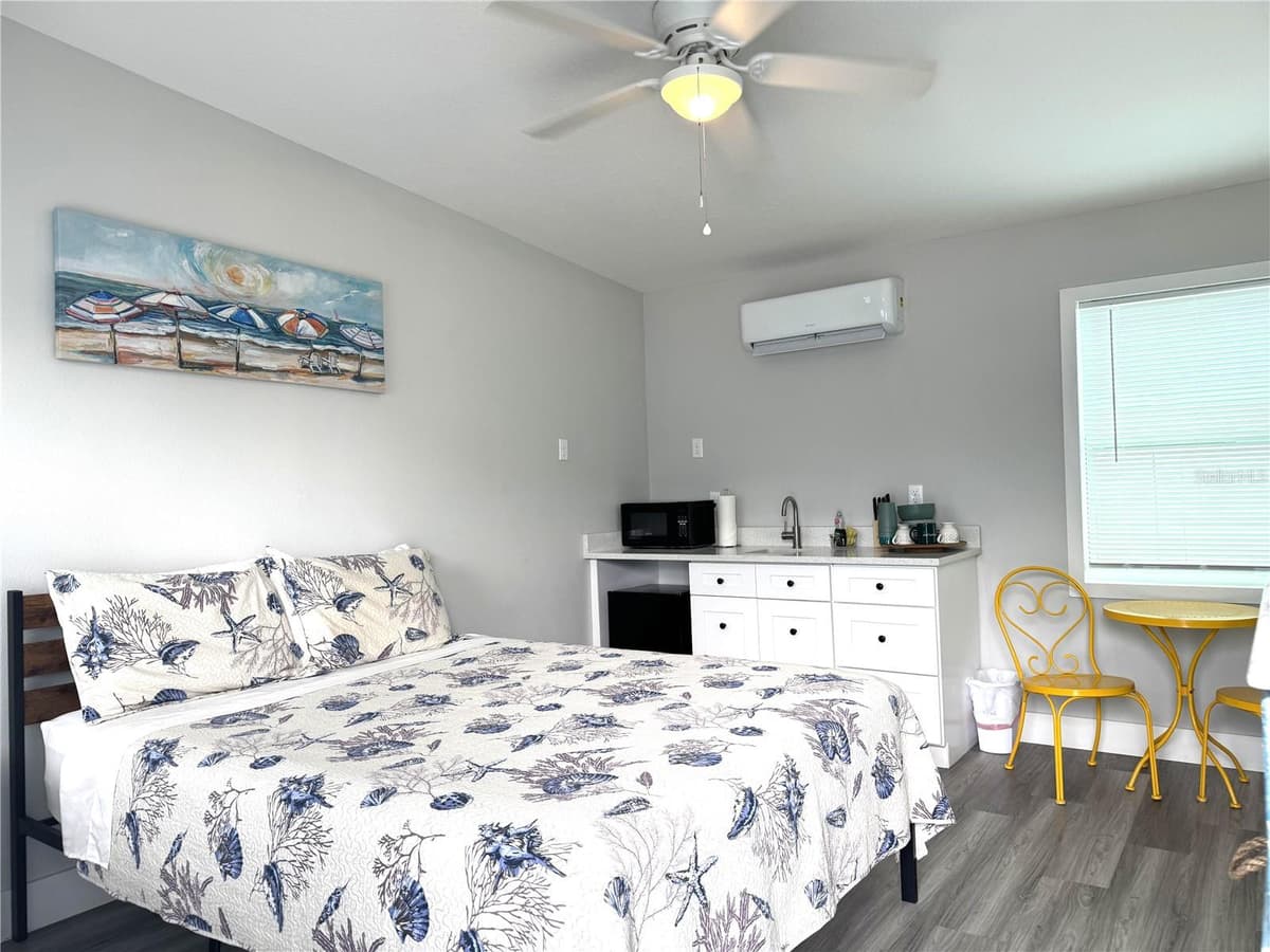 13343 GULF BOULEVARD — photo 3 of 16