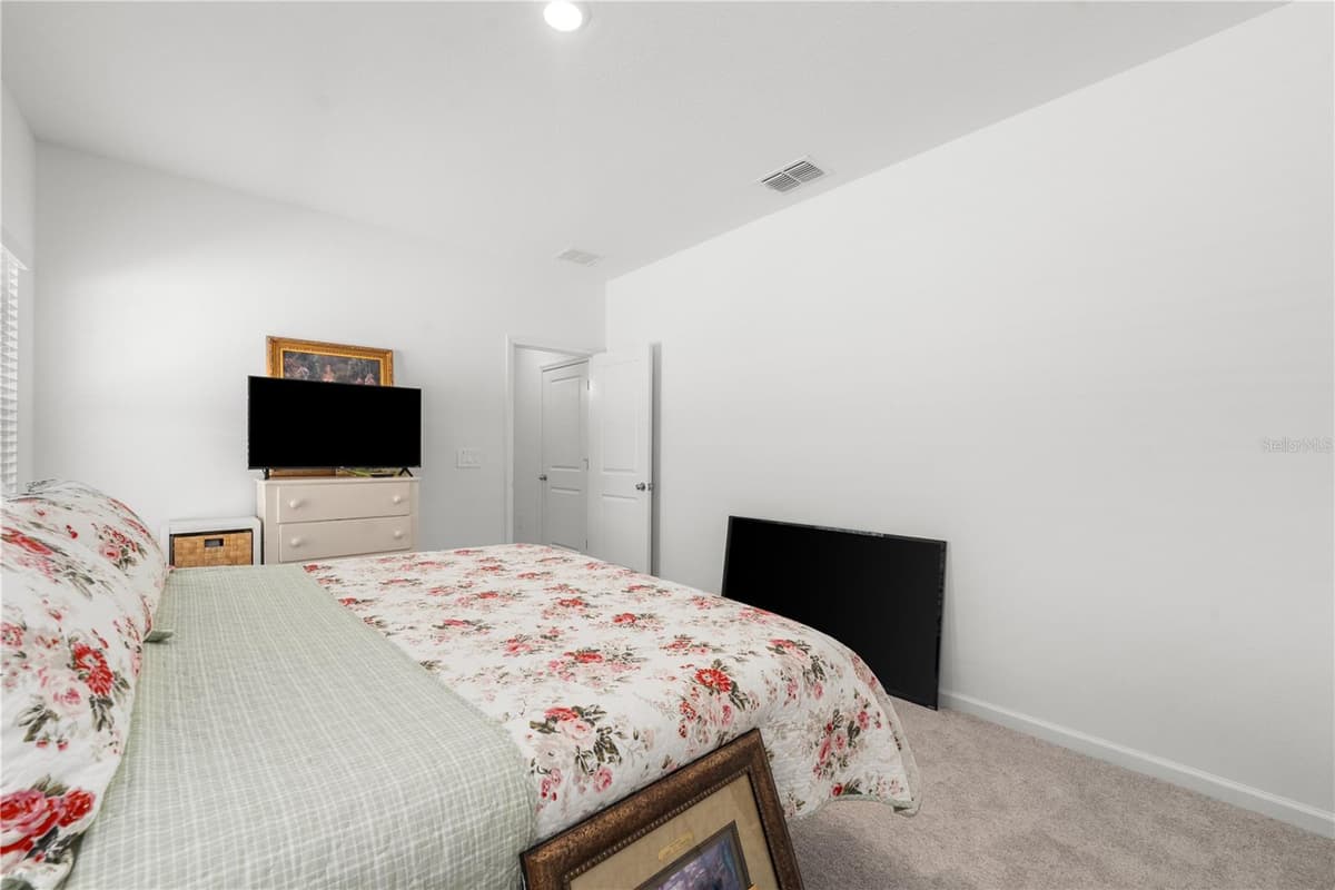 13941 CONVERGENCE BOULEVARD — photo 32 of 51
