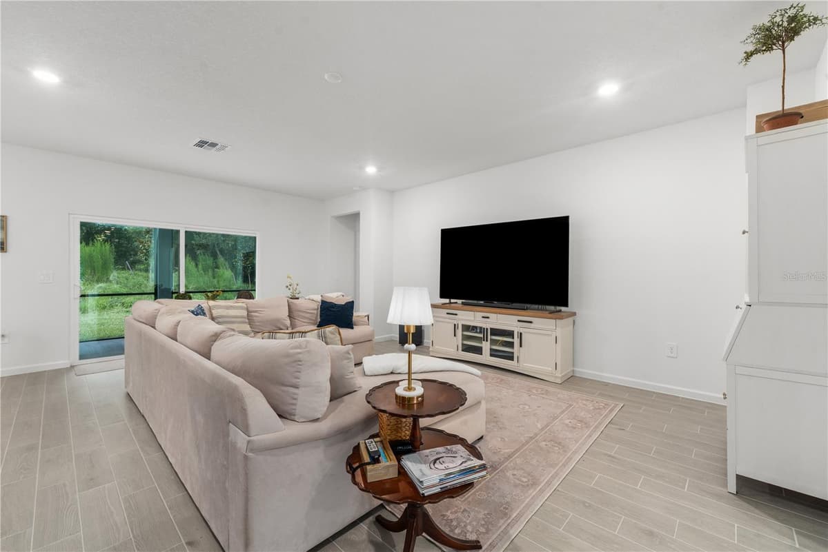 13941 CONVERGENCE BOULEVARD — photo 17 of 51