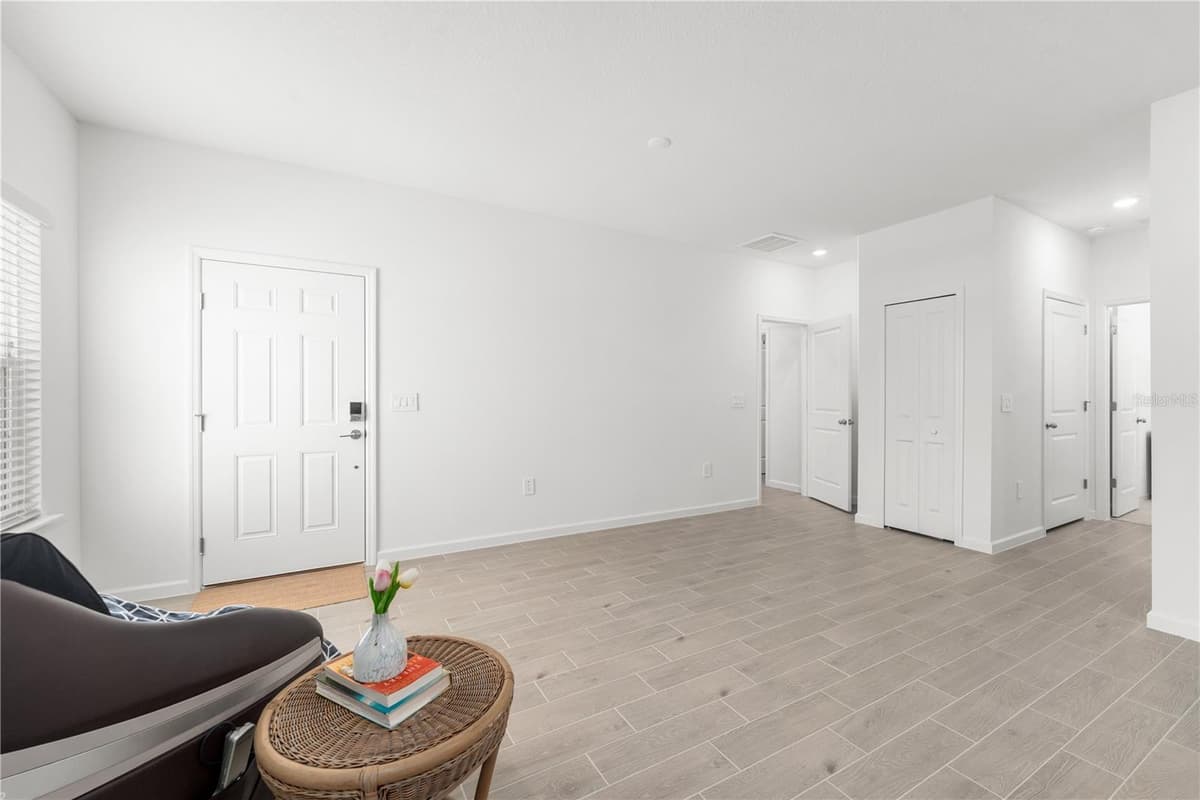 13941 CONVERGENCE BOULEVARD — photo 36 of 51