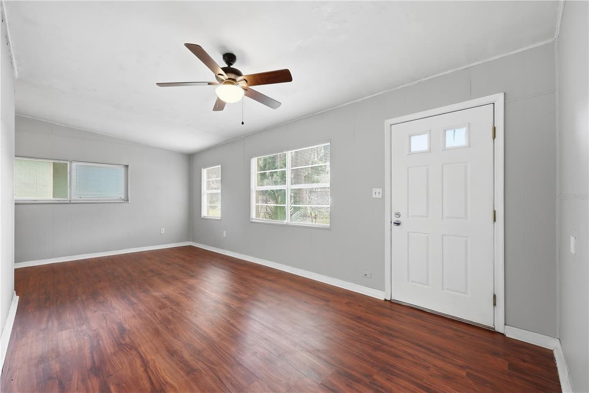 615 DANVERS STREET — photo 6 of 22