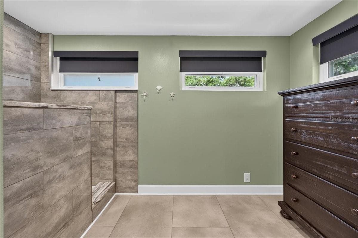 11302 SANDPINE ROAD — photo 33 of 81