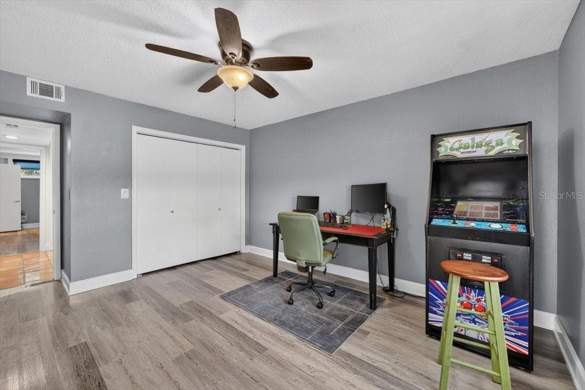 11302 SANDPINE ROAD — photo 43 of 81