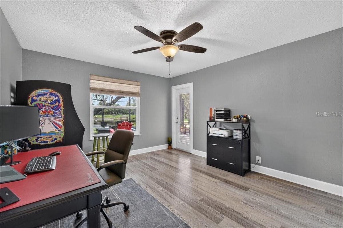 11302 SANDPINE ROAD — photo 44 of 81