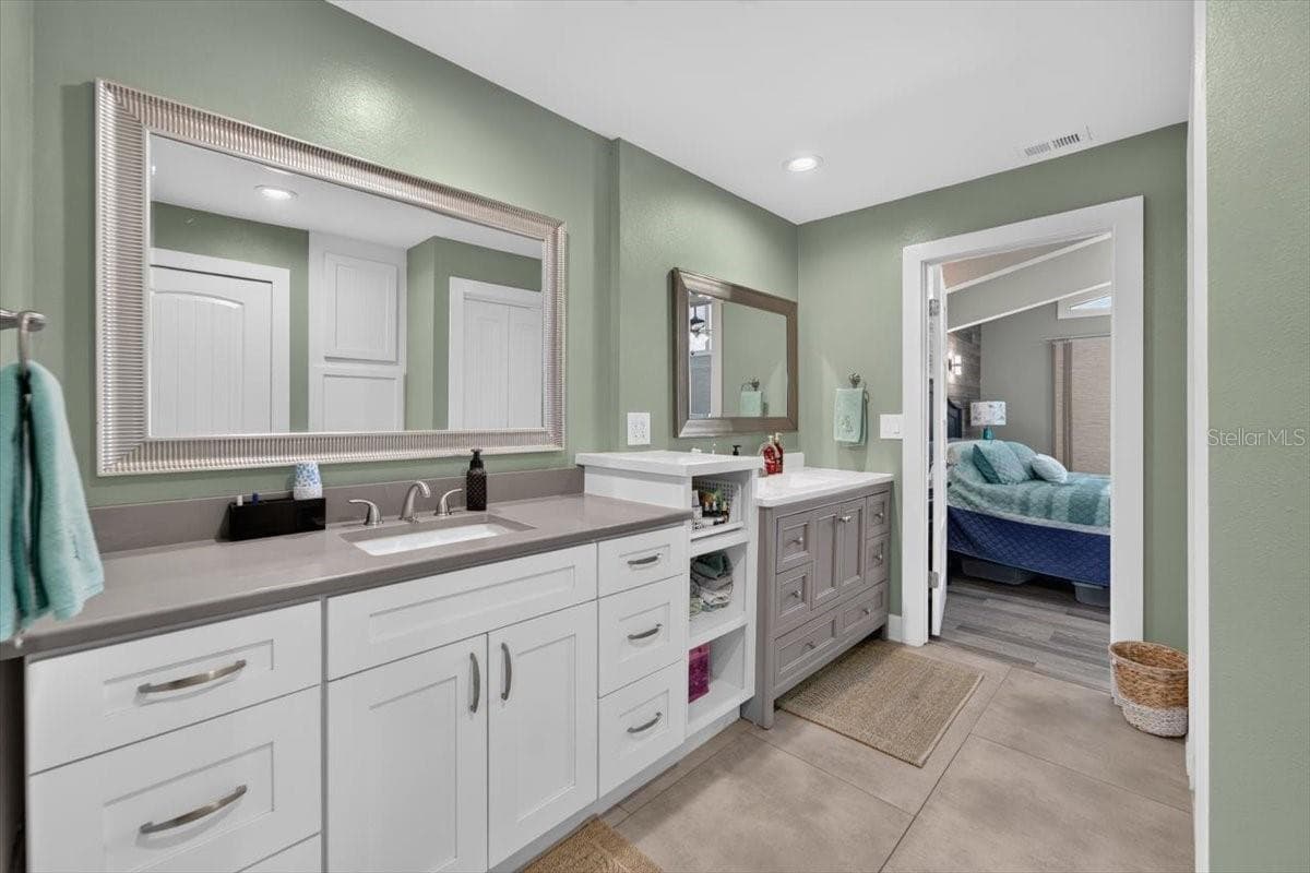 11302 SANDPINE ROAD — photo 36 of 81