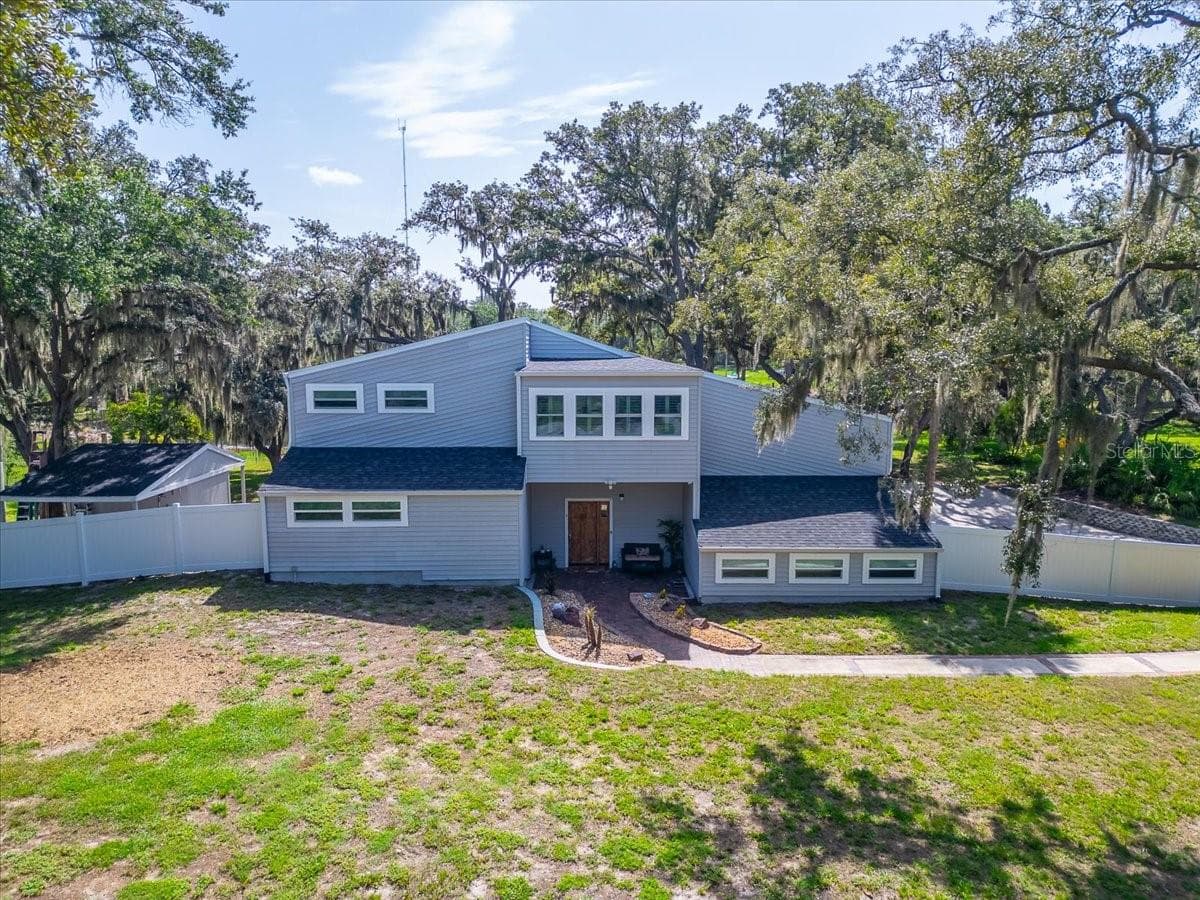 11302 SANDPINE ROAD — photo 1 of 81