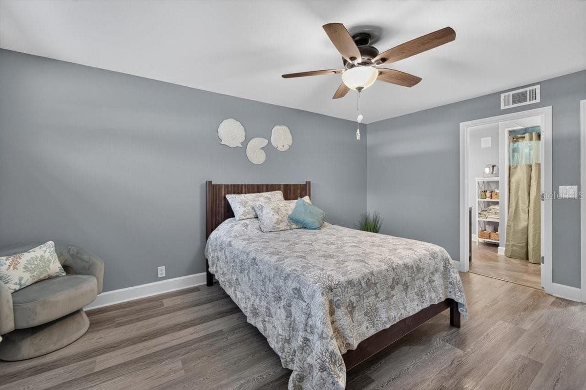 11302 SANDPINE ROAD — photo 49 of 81