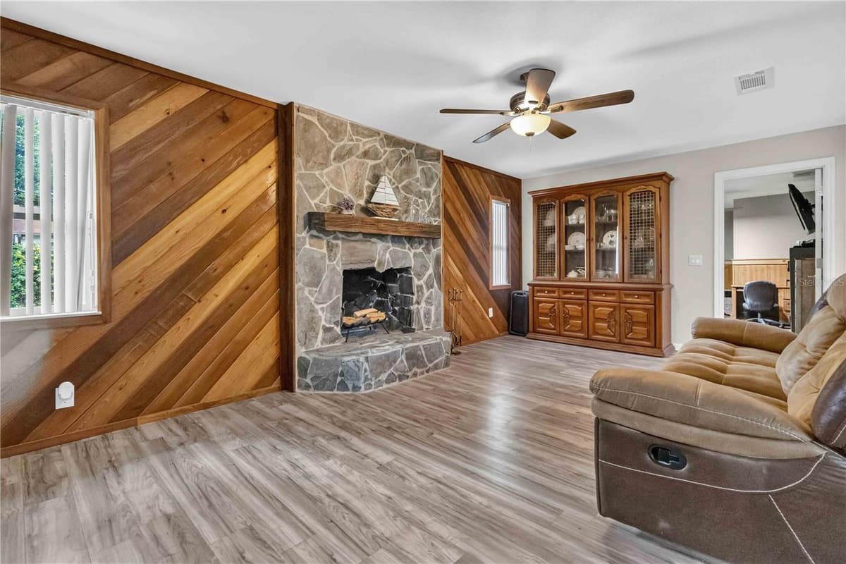 4105 RECTOR ROAD — photo 20 of 49