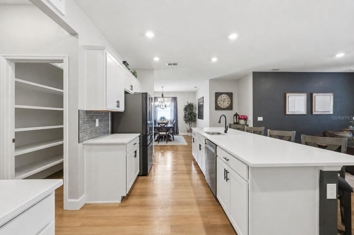 1185 SANDPIPER LOOP — photo 4 of 87