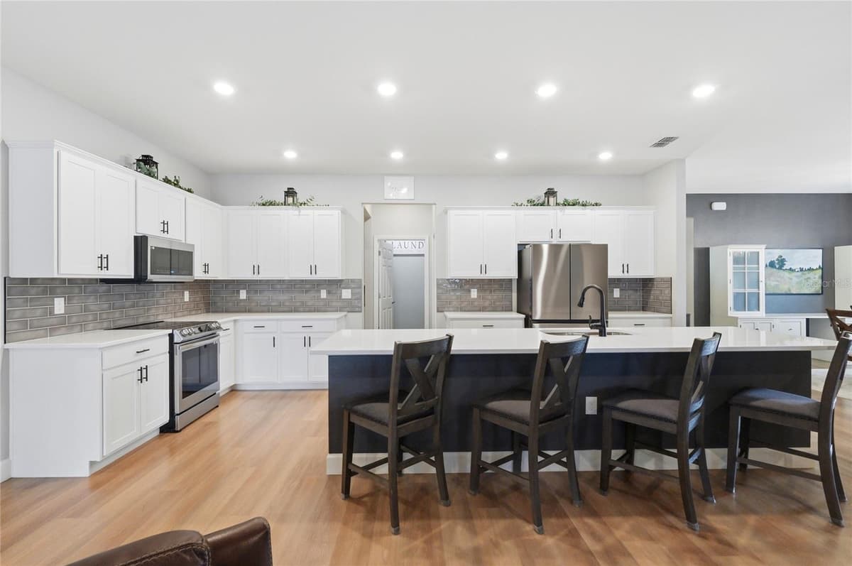 1185 SANDPIPER LOOP — photo 14 of 87