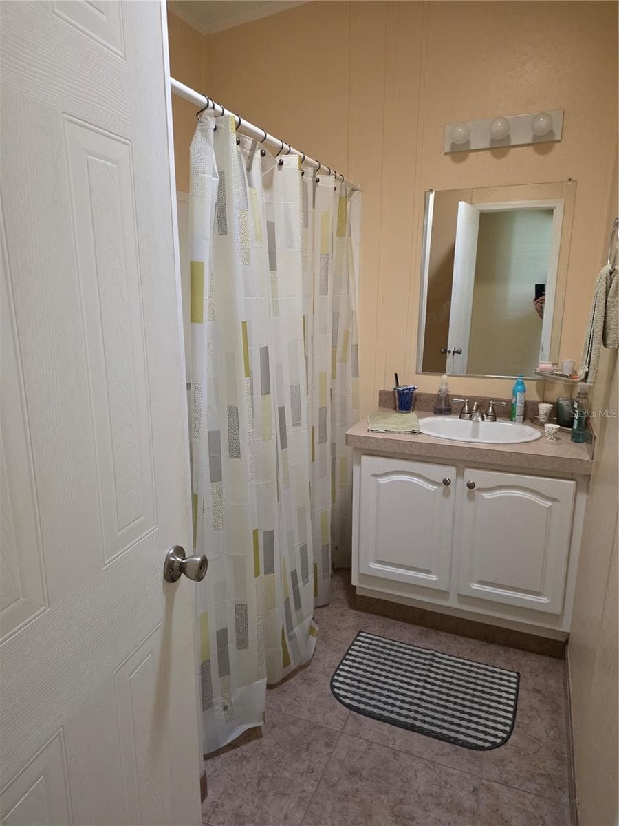 4025 MYRTLE OAK COURT — photo 16 of 38