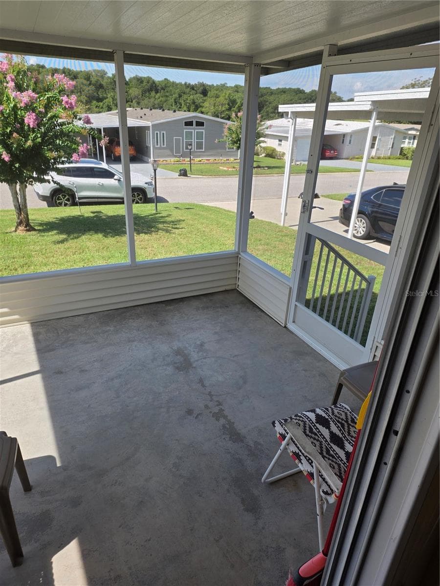 4025 MYRTLE OAK COURT — photo 17 of 38