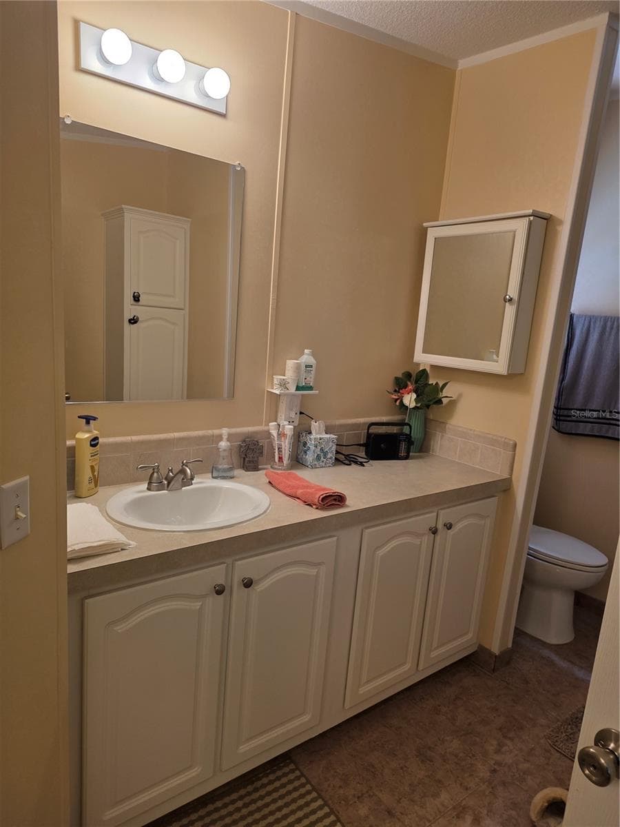 4025 MYRTLE OAK COURT — photo 13 of 38