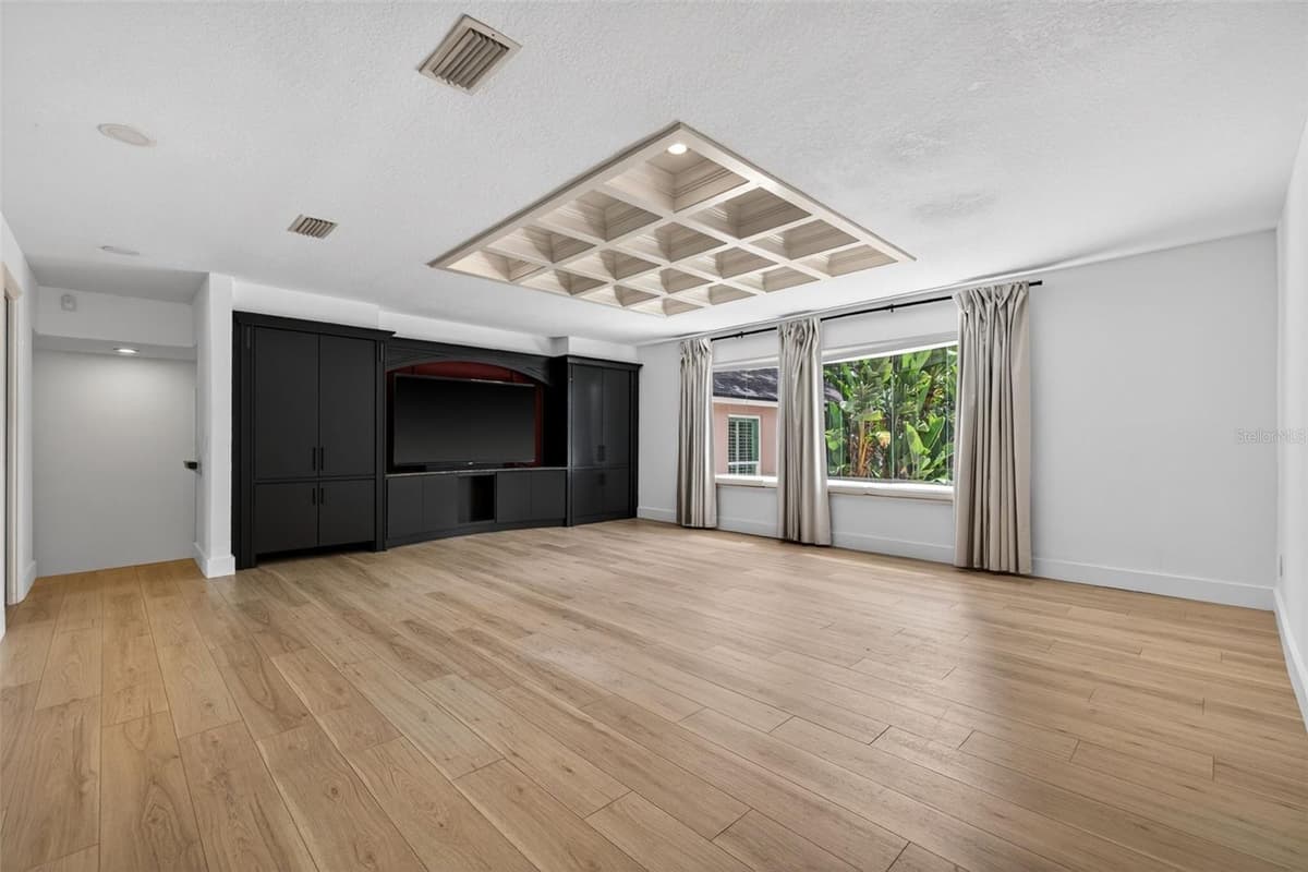 461 PONCE DE LEON BOULEVARD — photo 3 of 30