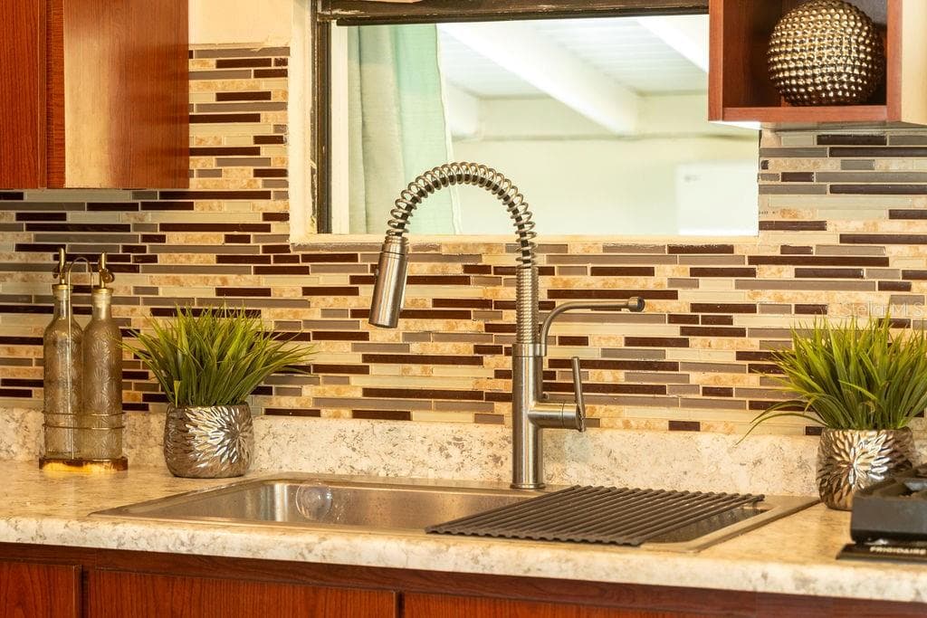 393 MONTE CARMELO — photo 14 of 41