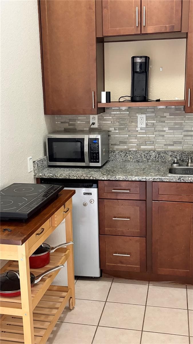 389 NOLANE LANE — photo 4 of 54
