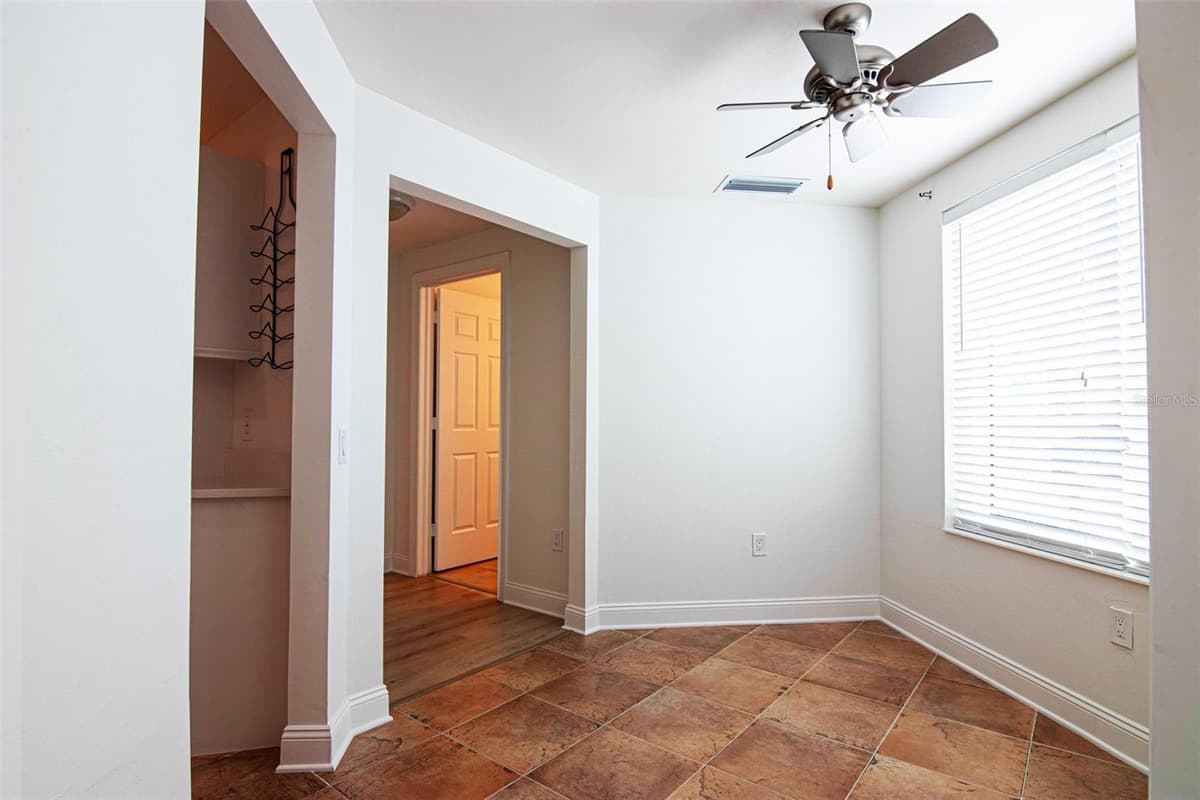 2743 1ST STREET — photo 12 of 53