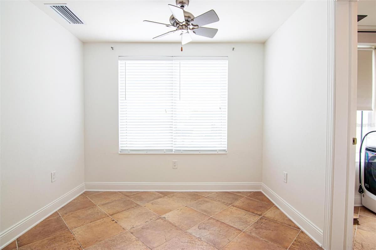 2743 1ST STREET — photo 10 of 53