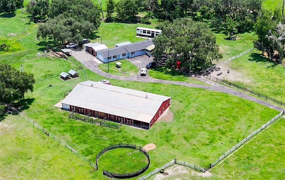 88 CULBREATH ROAD — photo 2 of 67