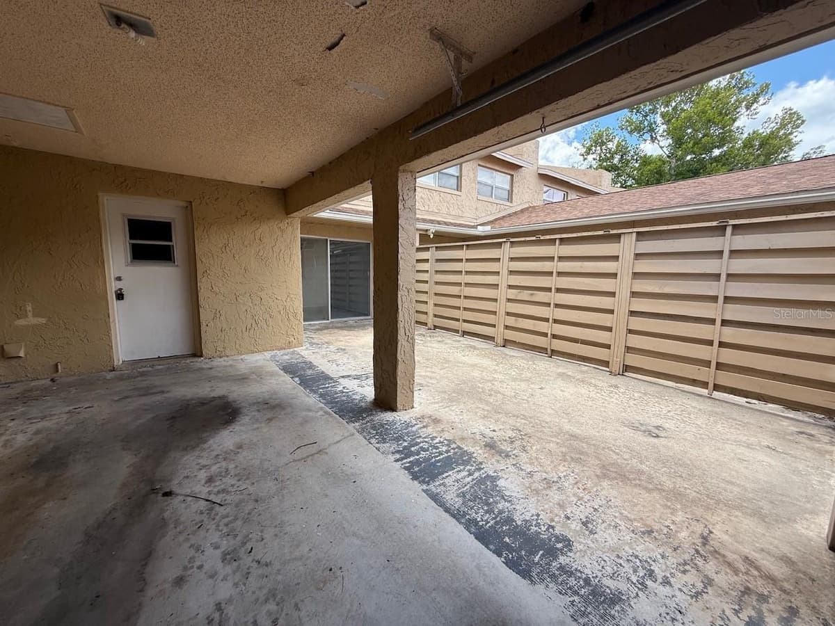 895 PARK LAKE CIRCLE — photo 3 of 12