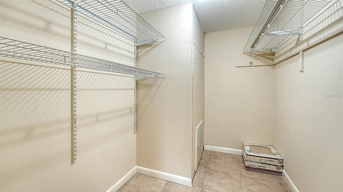 3700 OSPREY AVENUE — photo 20 of 27
