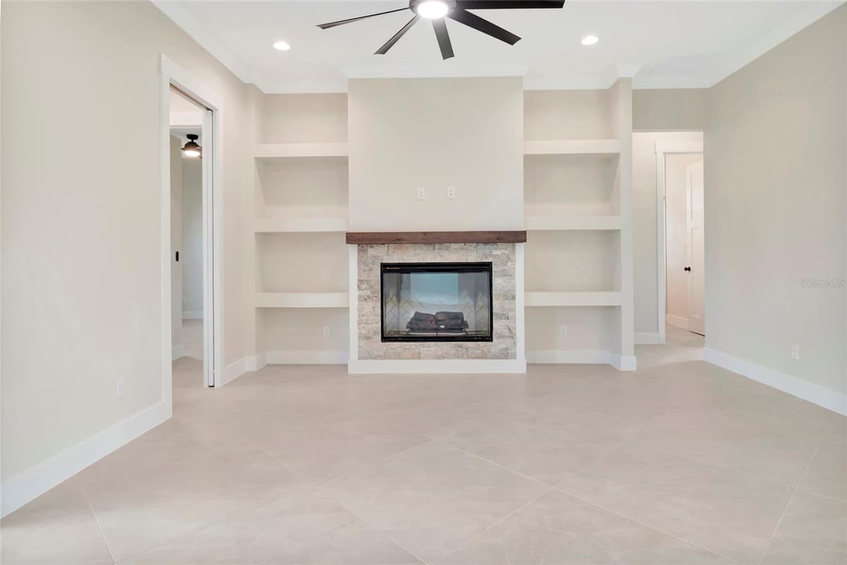 17605 NINTH STREET — photo 9 of 47