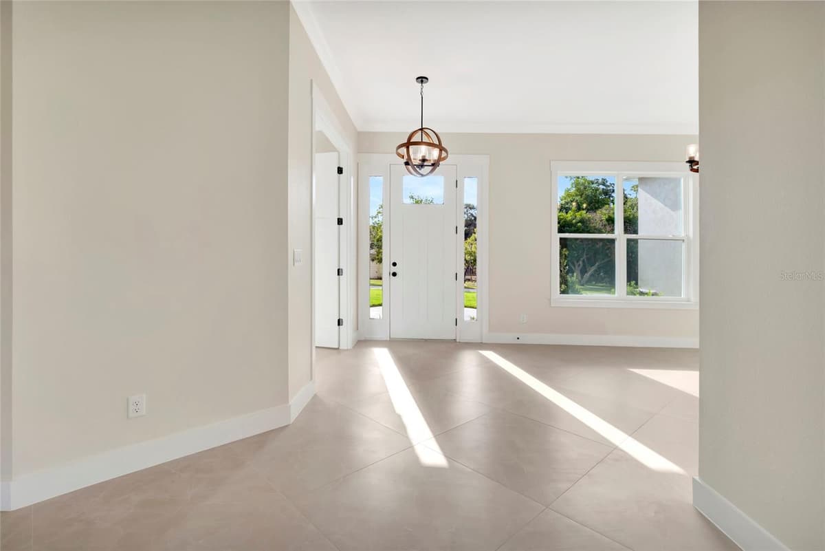 17605 NINTH STREET — photo 14 of 47