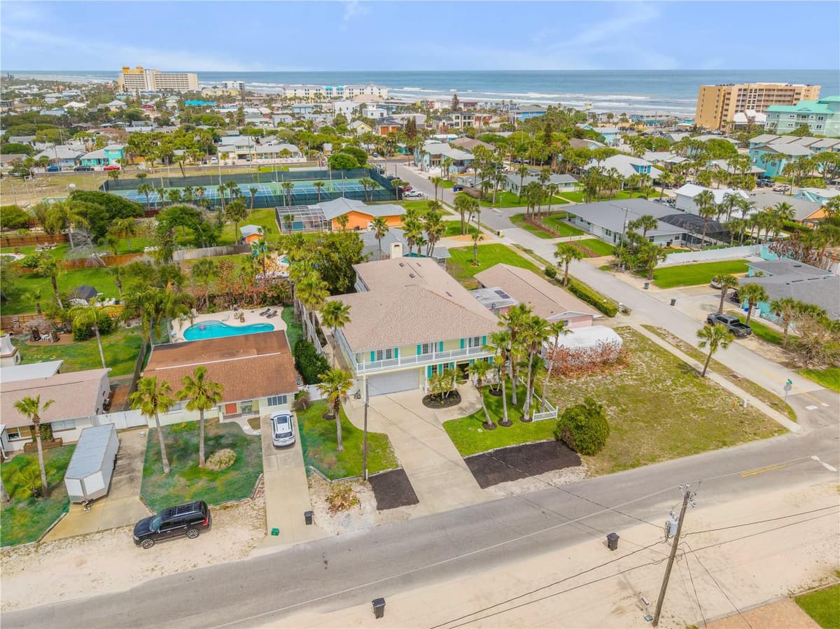 708 OCEAN AVENUE — photo 3 of 100