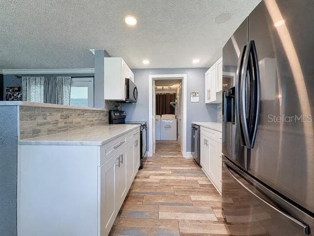 2625 46TH AVENUE — photo 4 of 26