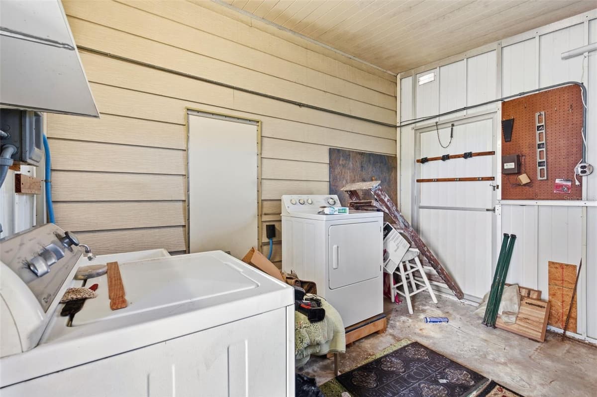 3321 CHATFORD DRIVE — photo 16 of 21