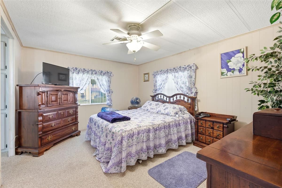 3321 CHATFORD DRIVE — photo 13 of 21