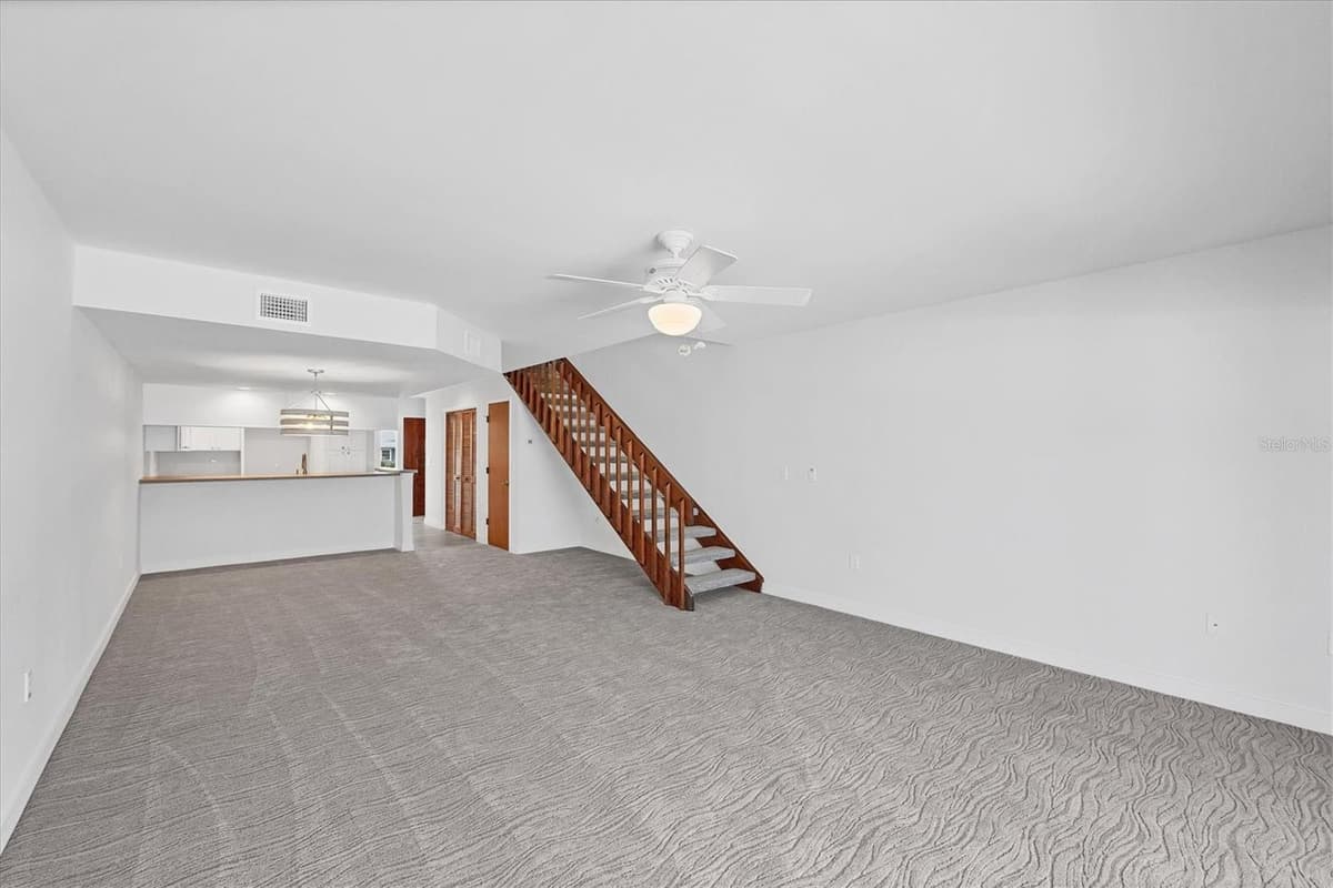 301 GULF BOULEVARD — photo 10 of 34