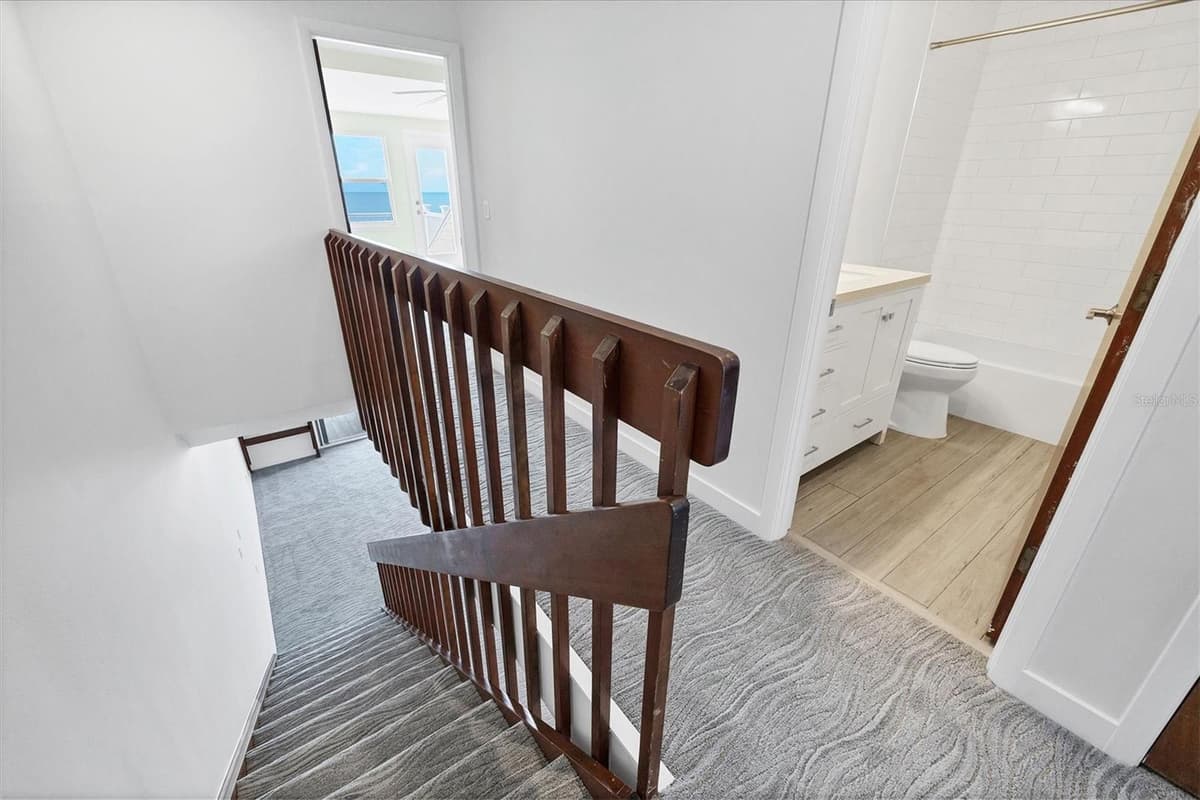 301 GULF BOULEVARD — photo 12 of 34