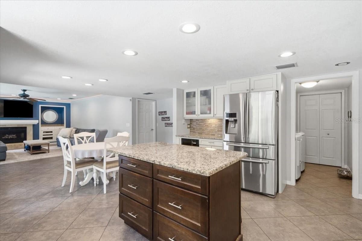 13101 BURNES LAKE DRIVE — photo 12 of 60