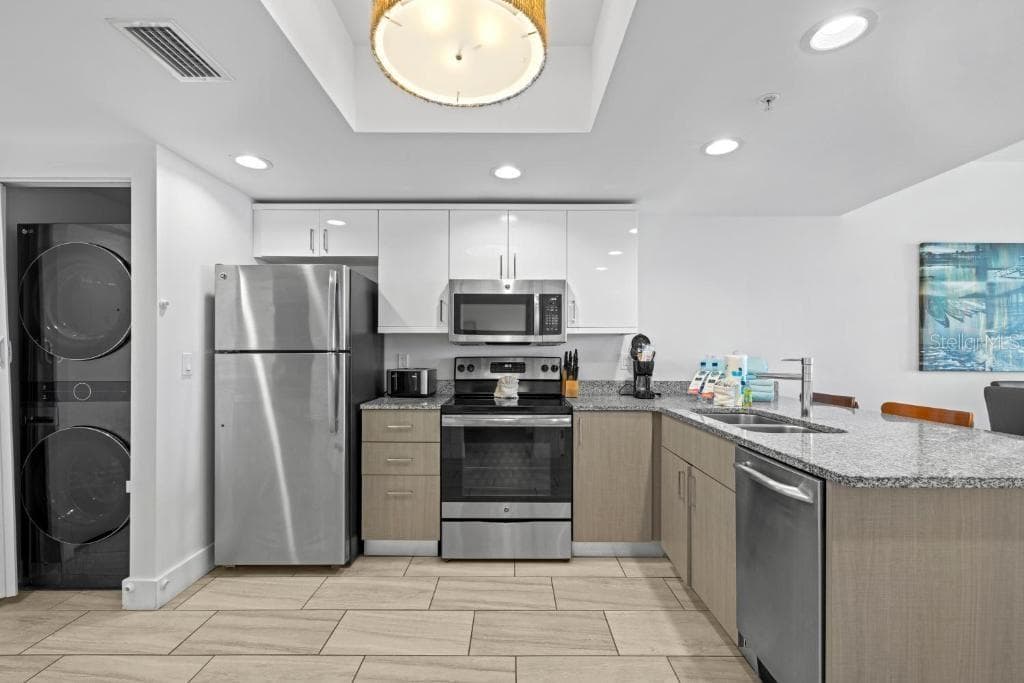 10091 GULF BOULEVARD — photo 5 of 24