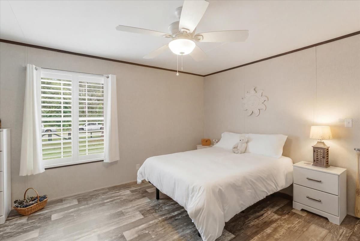 4370 AMHERST STREET — photo 14 of 35