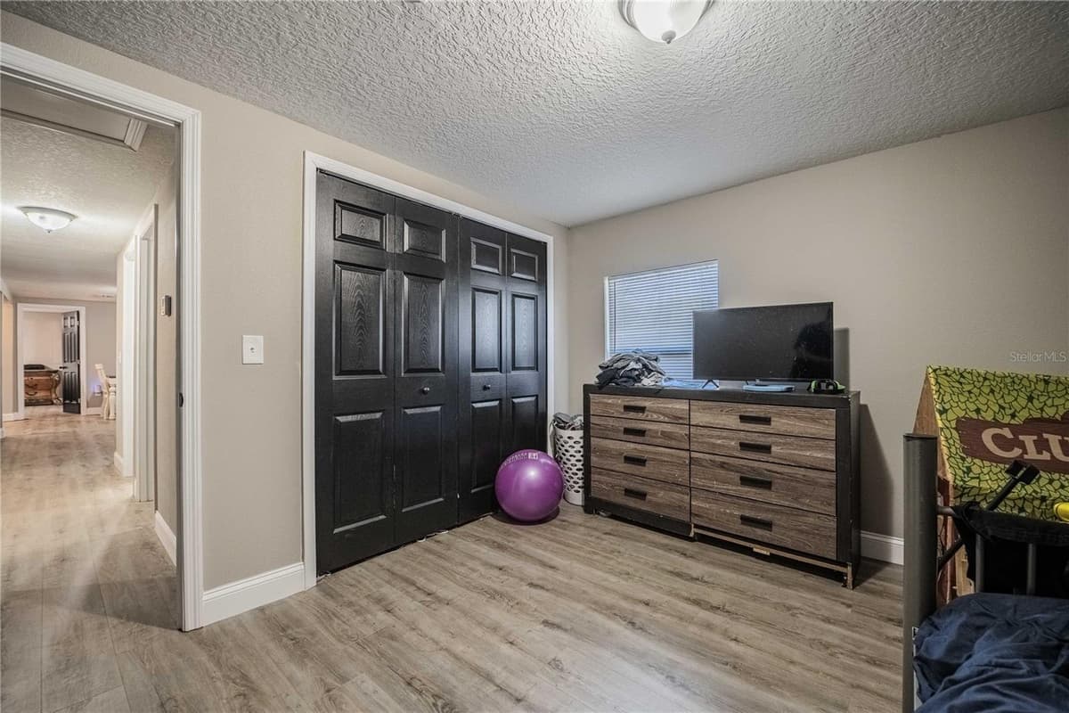 801 CLERMONT AVENUE — photo 14 of 25