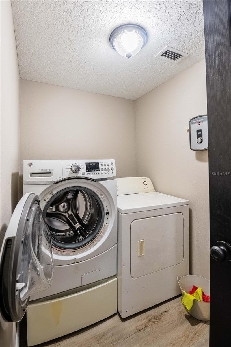 801 CLERMONT AVENUE — photo 19 of 25