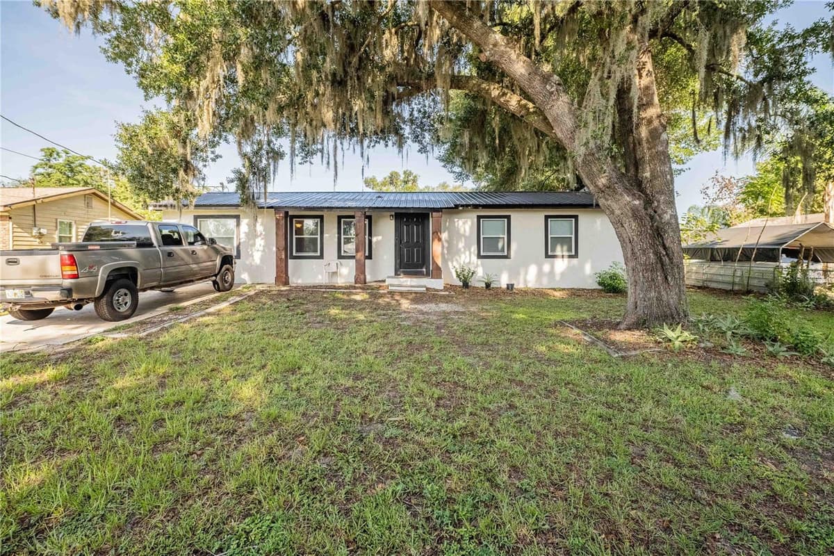 801 CLERMONT AVENUE — photo 1 of 25
