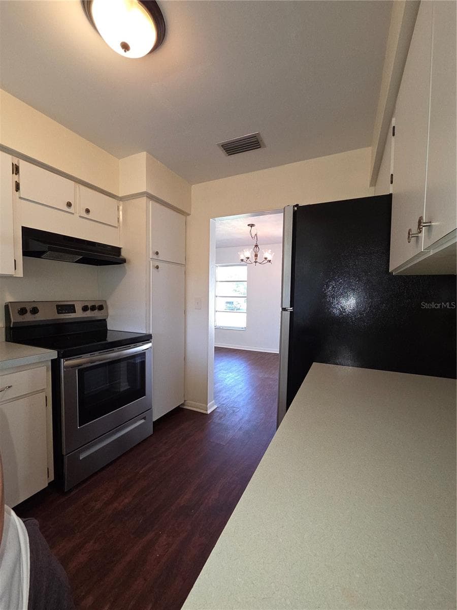9091 GOLFVIEW DRIVE — photo 29 of 46