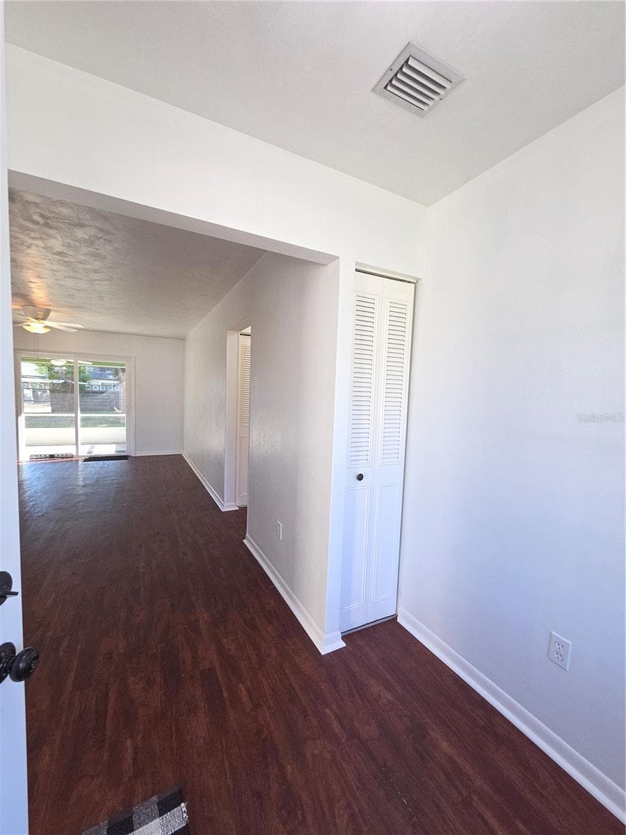 9091 GOLFVIEW DRIVE — photo 18 of 46