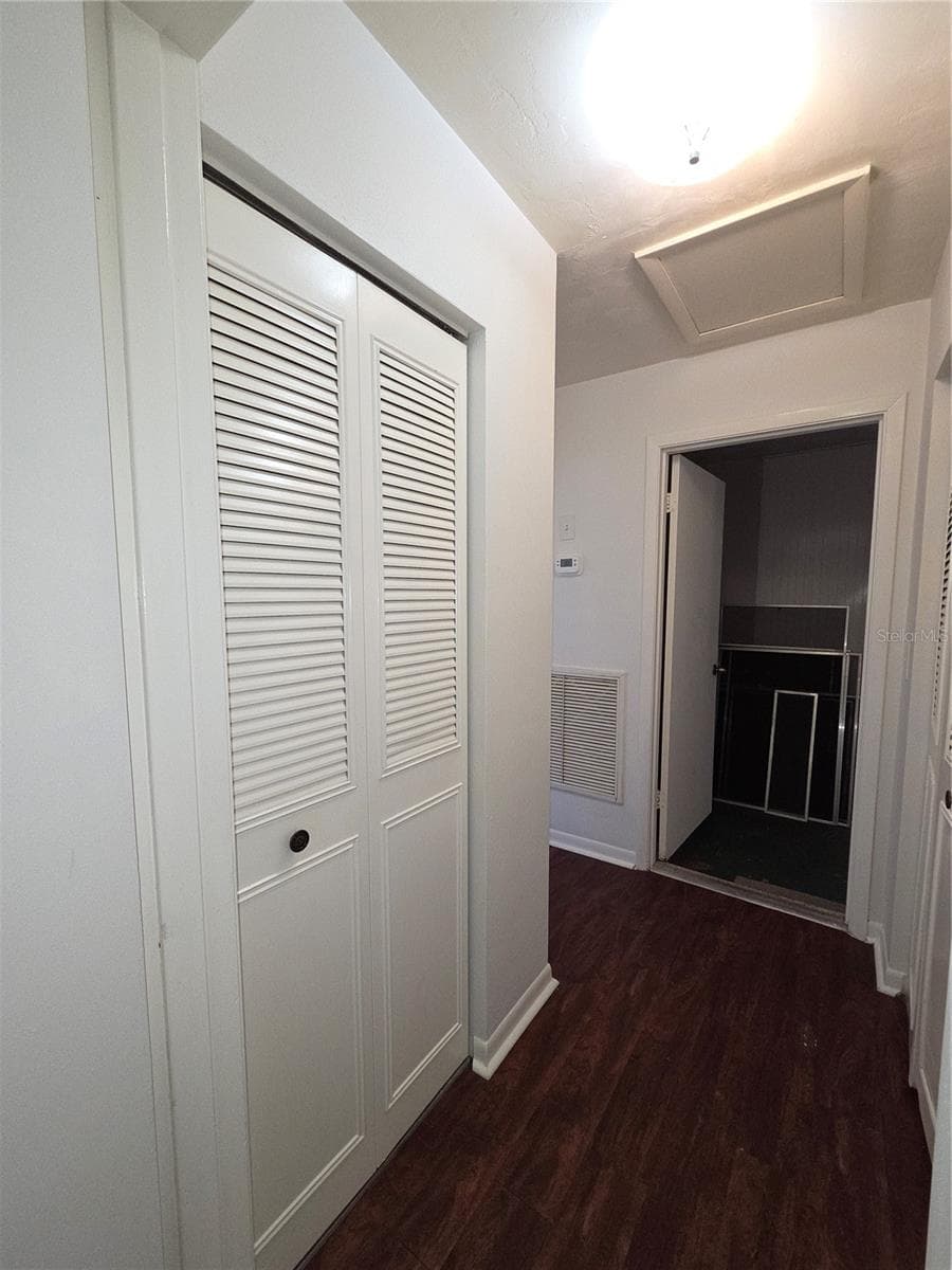9091 GOLFVIEW DRIVE — photo 38 of 46