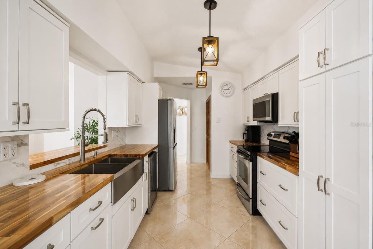 655 NIGHTHAWK CIRCLE — photo 18 of 39