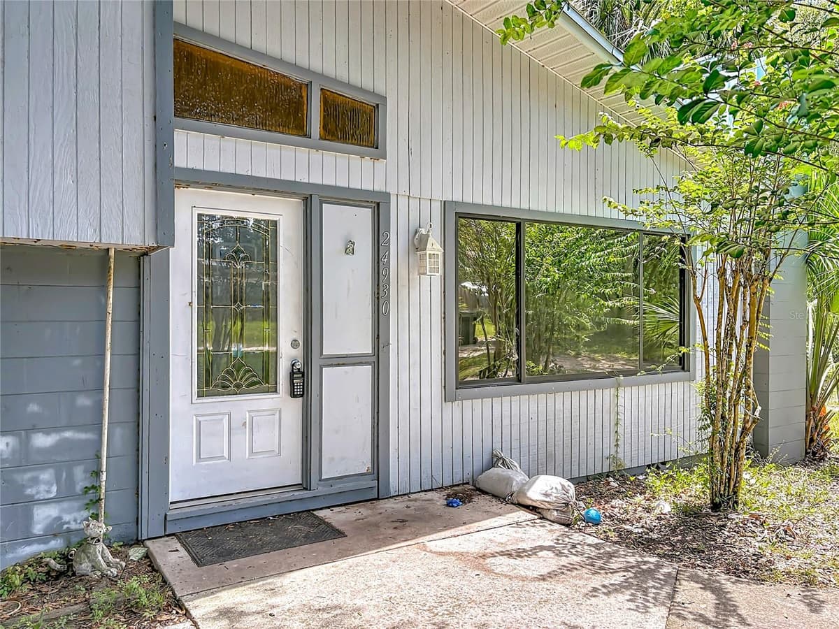 24930 AVENUE C — photo 5 of 68
